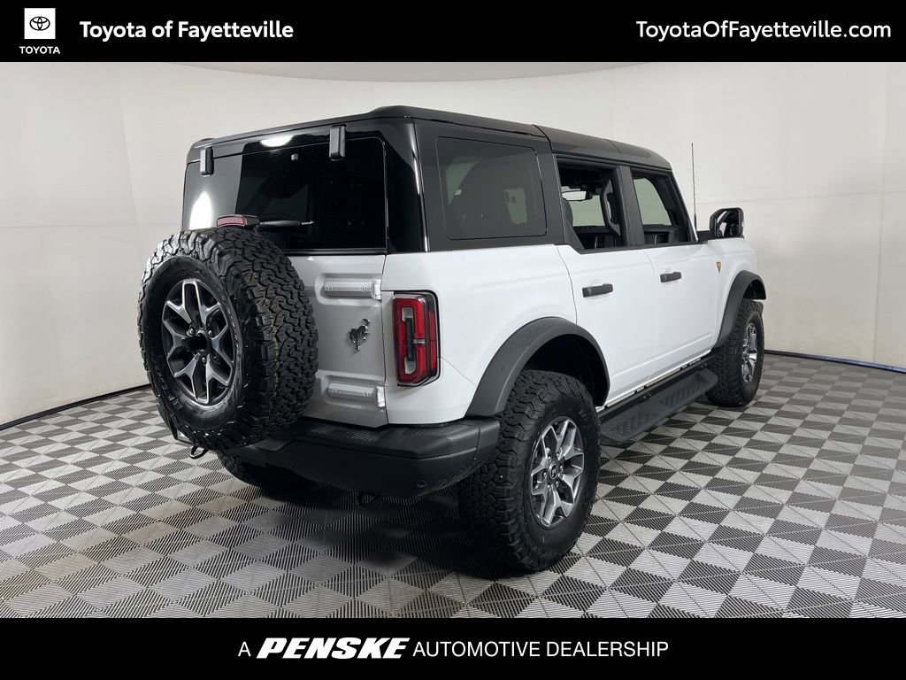 Used 2025 Ford Bronco Badlands image 14