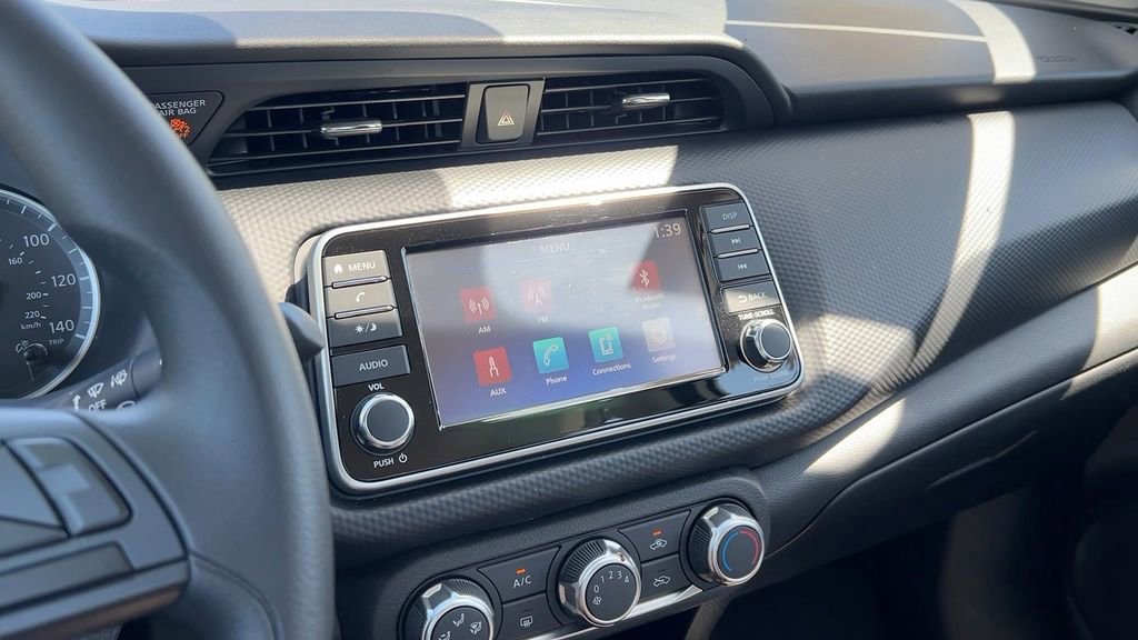 Used 2023 Nissan Kicks S image 27