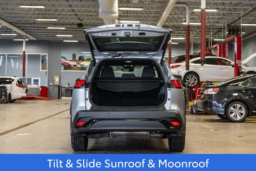 Used 2023 Toyota Corolla Cross XSE w/ Convenience Package image 10