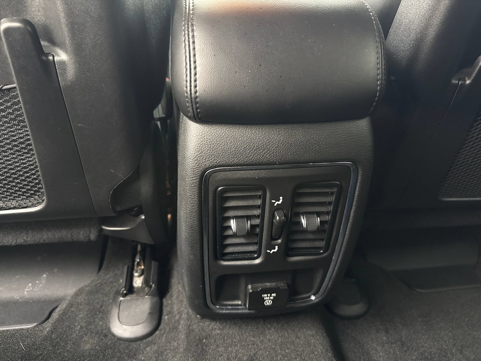Used 2022 Jeep Grand Cherokee Laredo X RWD image 38