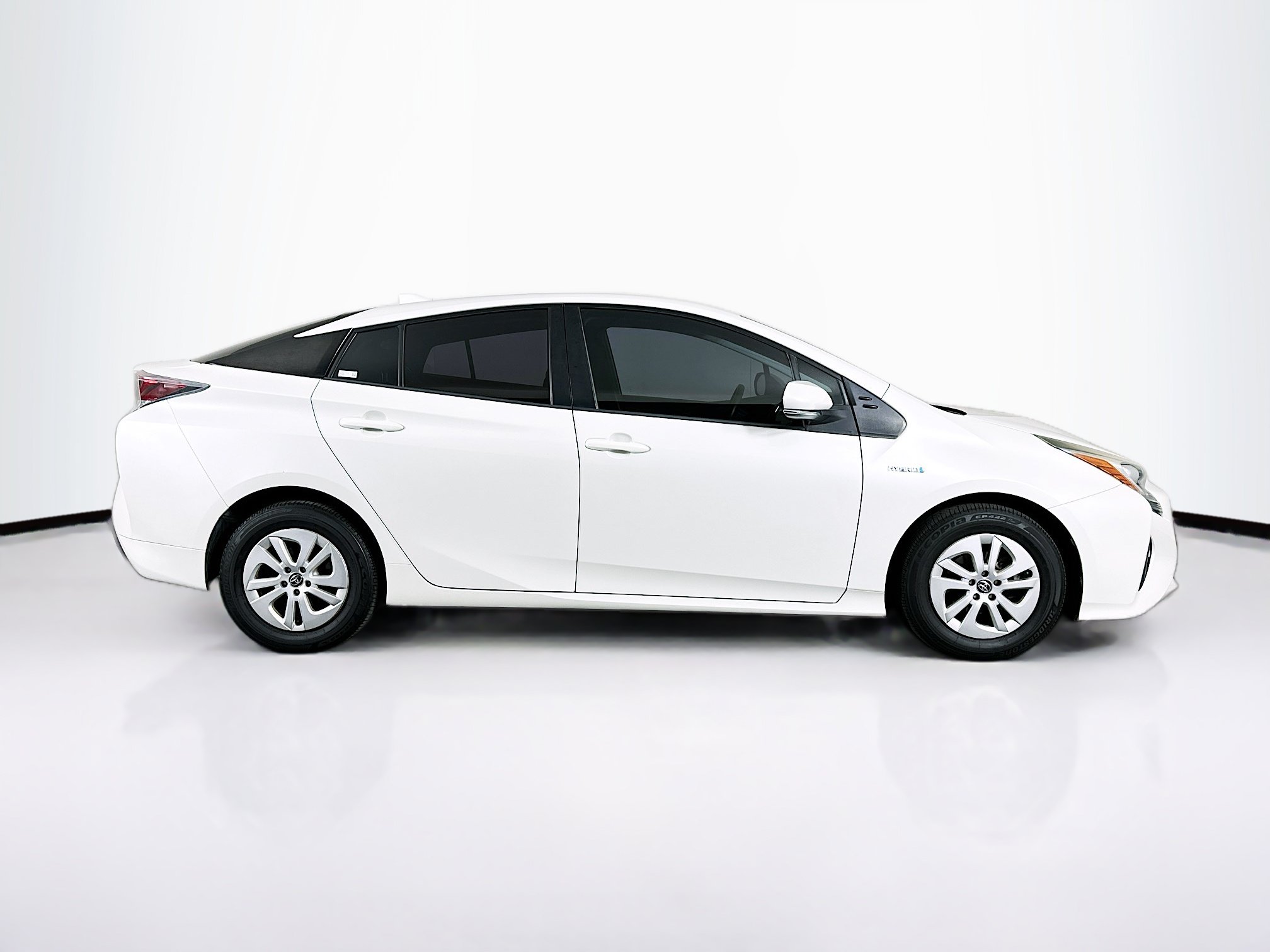 Used 2016 Toyota Prius Two FWD image 10