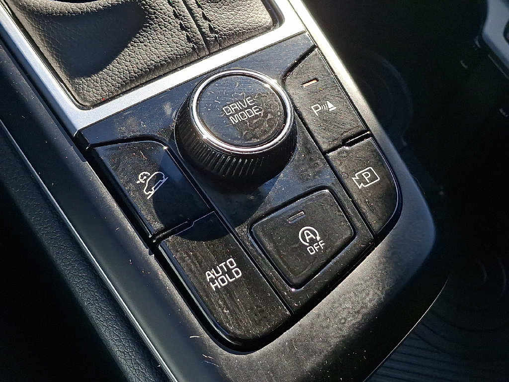 Used 2025 Kia Sportage LX FWD image 19