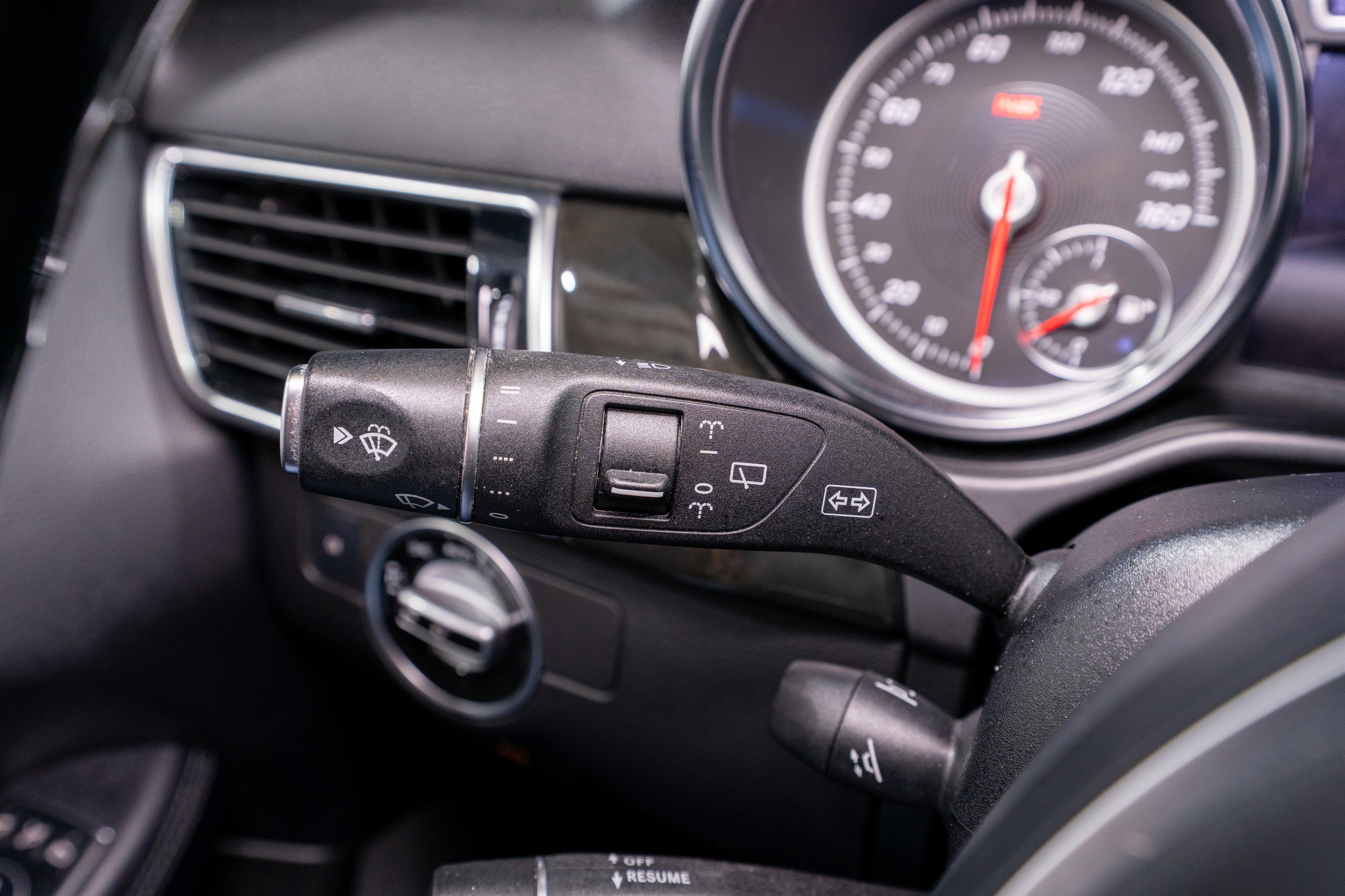 Used 2018 Mercedes-Benz GLE 350 image 31