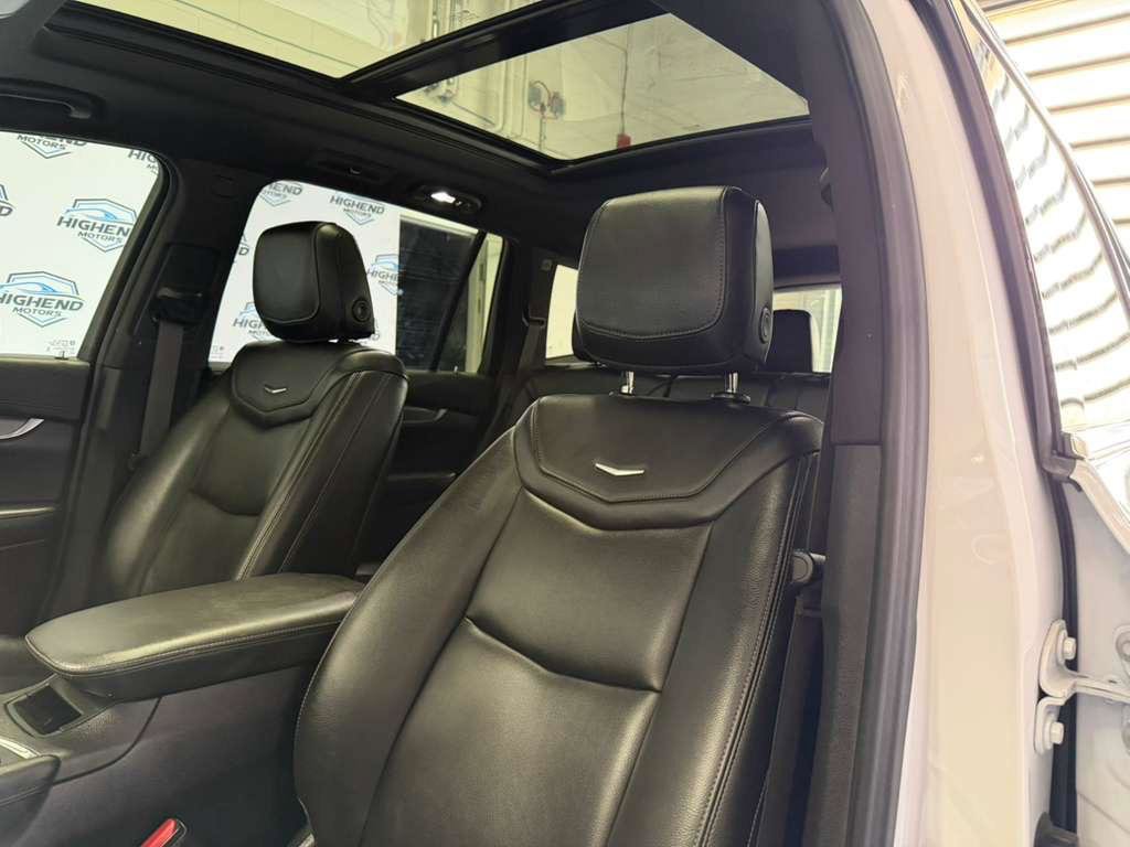 Used 2022 Cadillac XT6 Luxury image 18