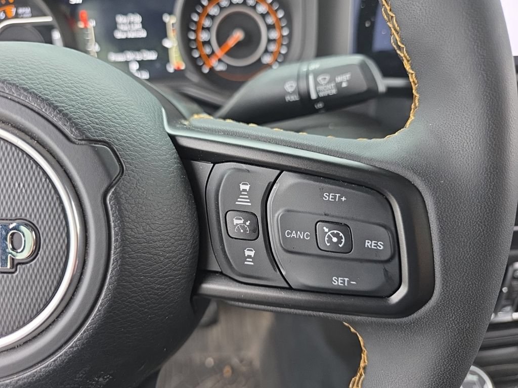 Used 2024 Jeep Gladiator Sport AWD/4WD image 12