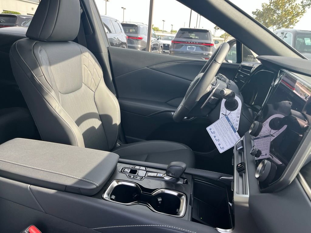 New 2026 Lexus RX 450h AWD image 7