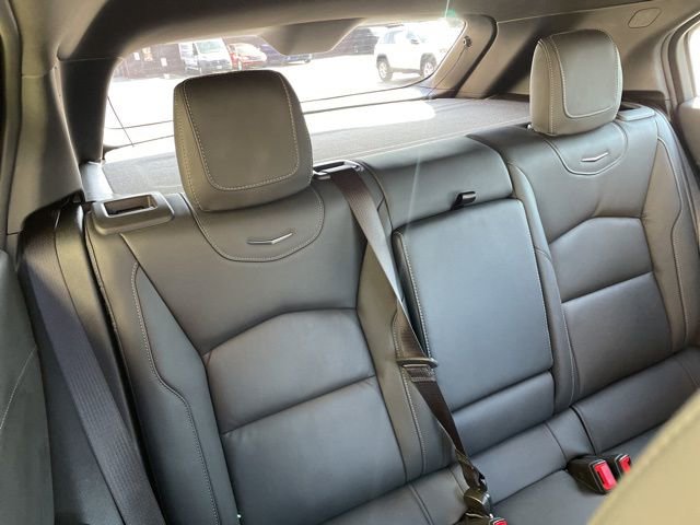 Used 2025 Cadillac XT4 Premium Luxury image 17