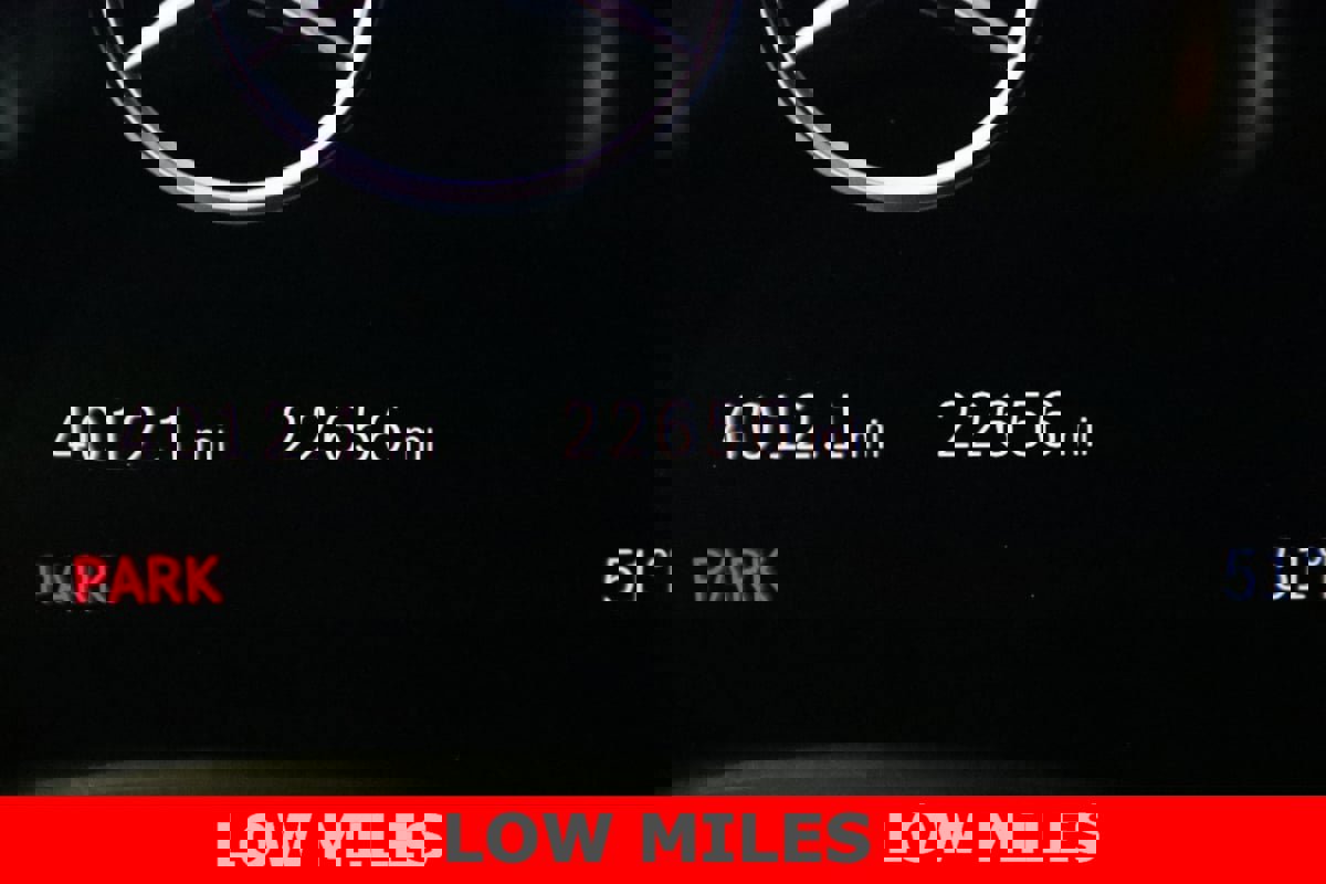 Used 2025 Mercedes-Benz GLC 300 4MATIC Coupe image 19