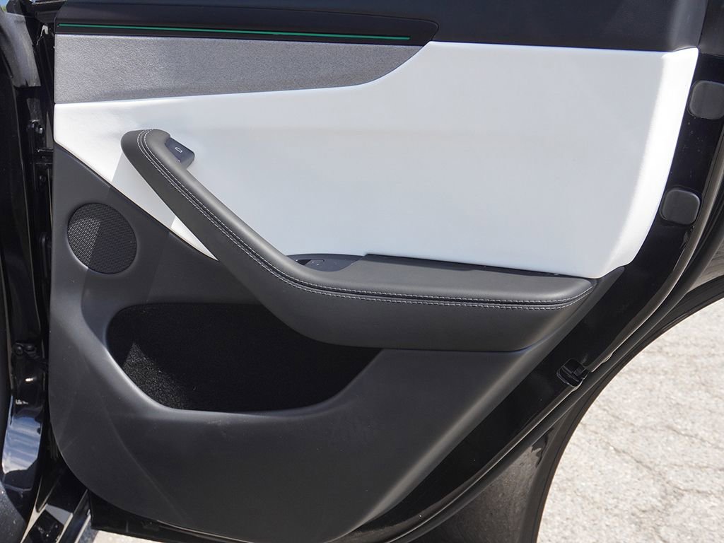 Used 2026 Tesla Model Y Long Range AWD/4WD image 27