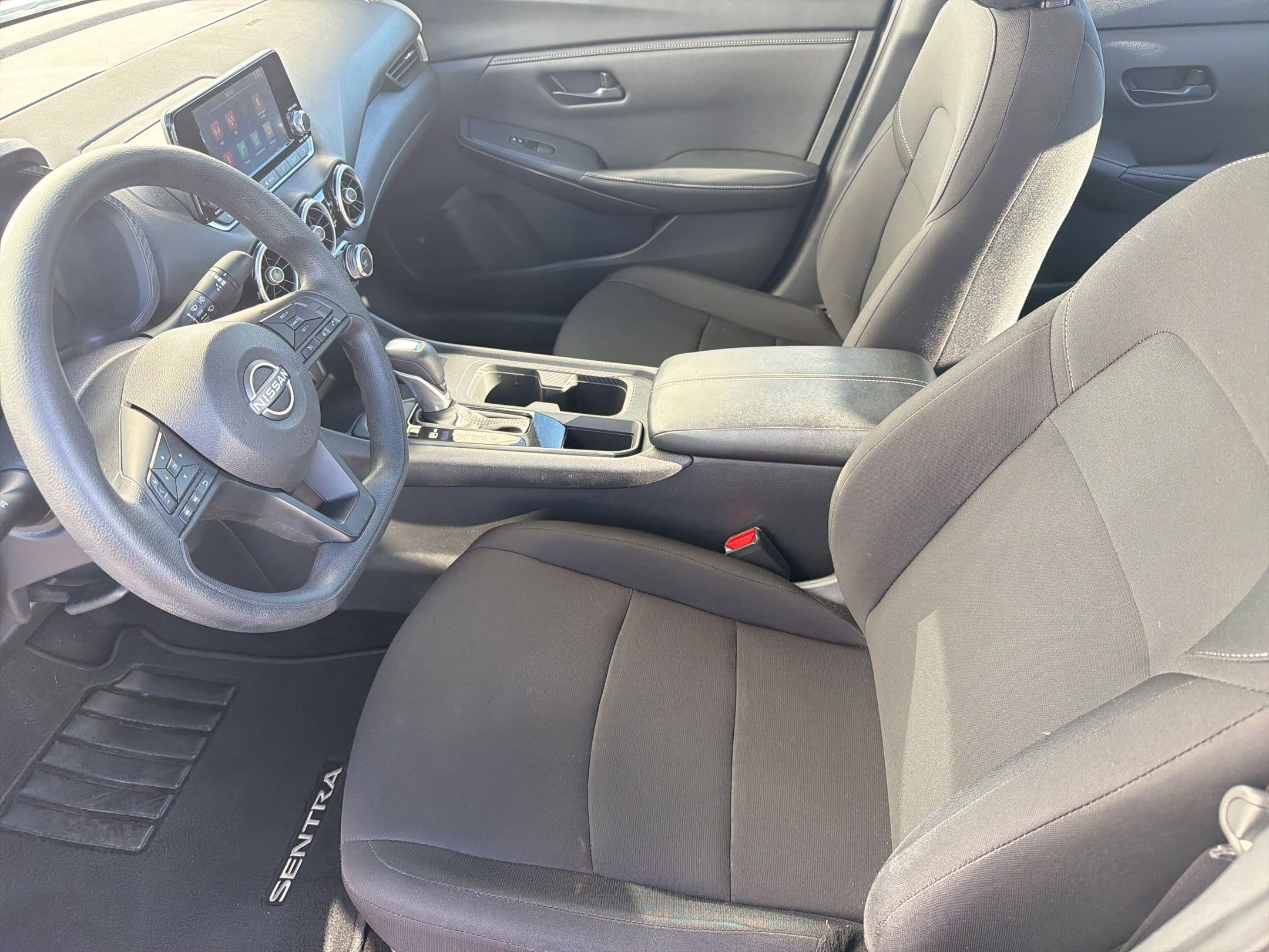 Used 2025 Nissan Sentra S image 5