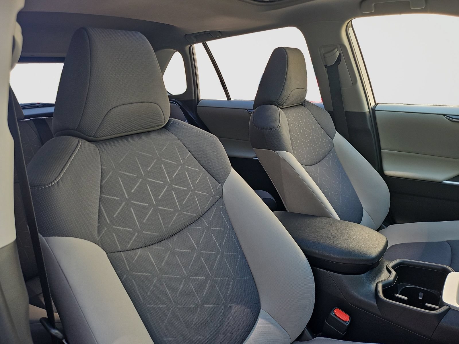 Used 2024 Toyota RAV4 XLE w/ Convenience Package AWD/4WD image 18