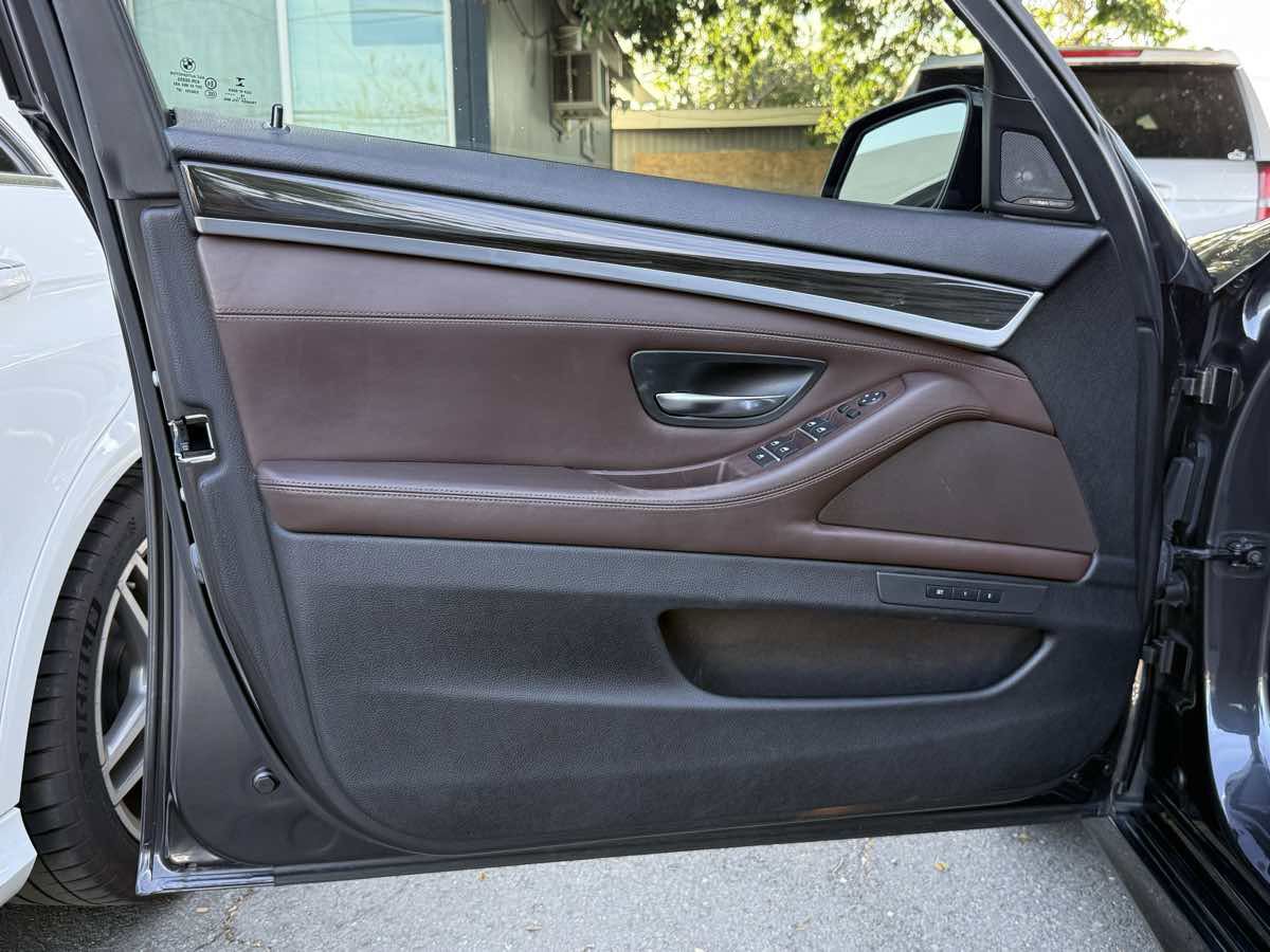 Used 2015 BMW 528i Sedan image 31