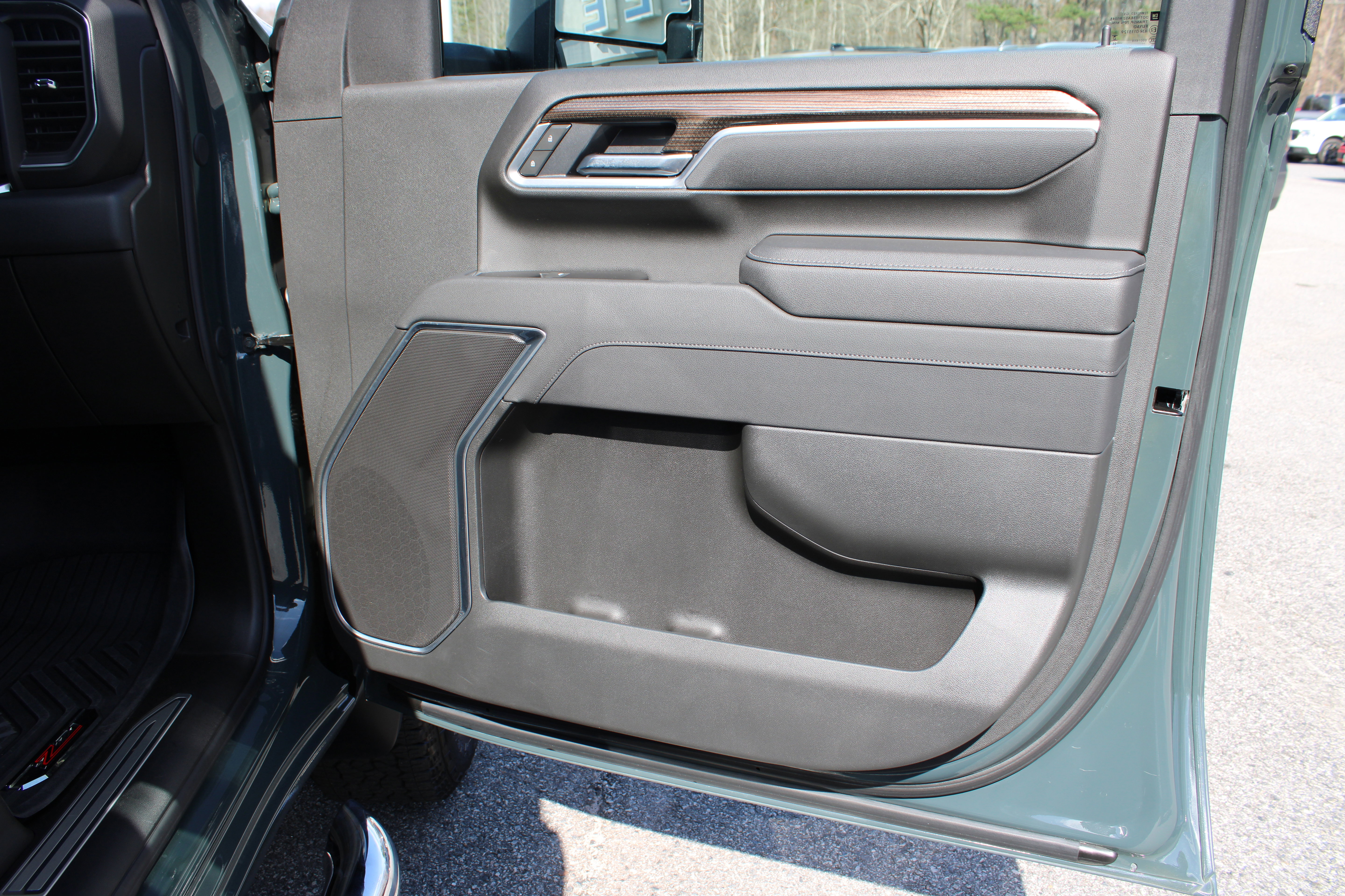 Used 2025 Chevrolet Silverado 2500 LT w/ All Star Edition image 17