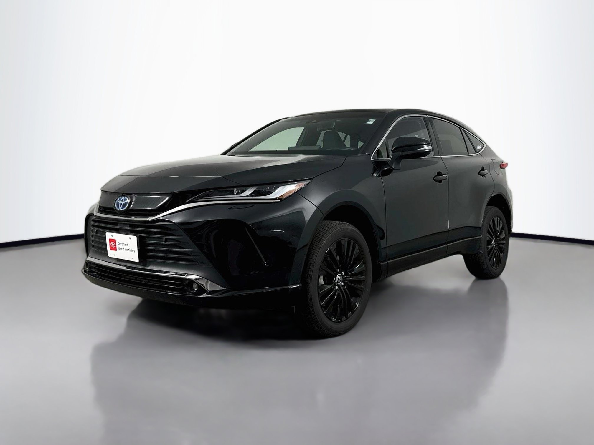 Certified 2024 Toyota Venza Nightshade AWD/4WD image 3