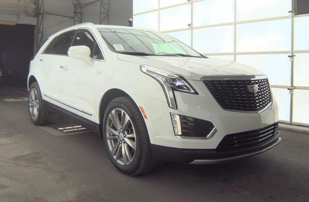 Used 2024 Cadillac XT5 Premium Luxury image 6