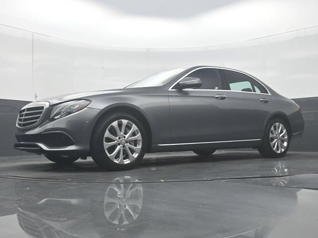 Used 2017 Mercedes-Benz E 300 4MATIC w/ Premium 1 Package image 29