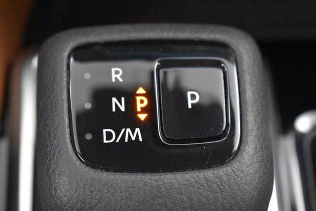 Used 2023 Nissan Pathfinder Platinum AWD/4WD image 21