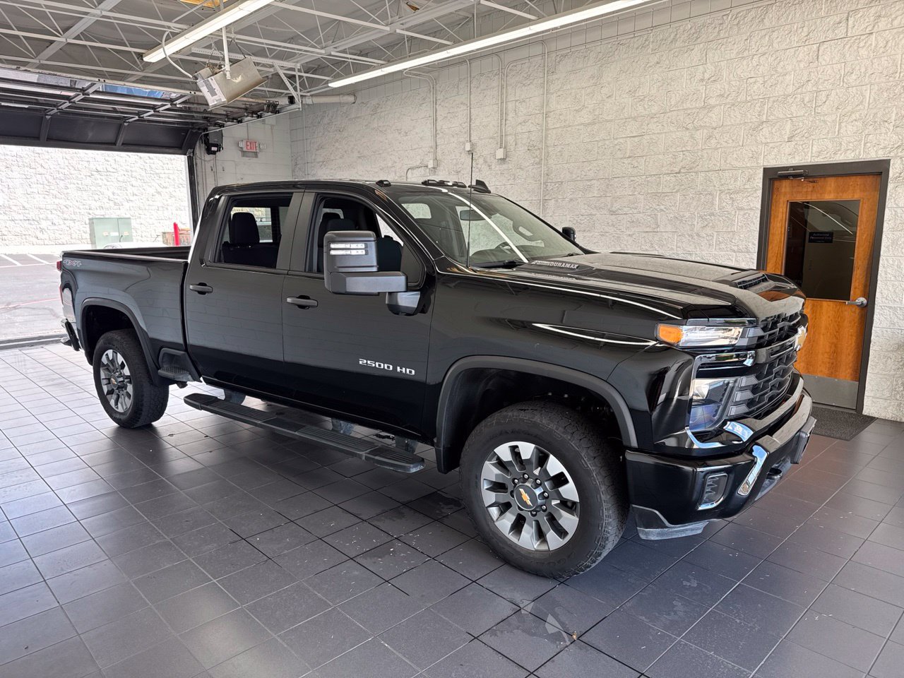 Used 2024 Chevrolet Silverado 2500 Custom w/ Custom Value Package
