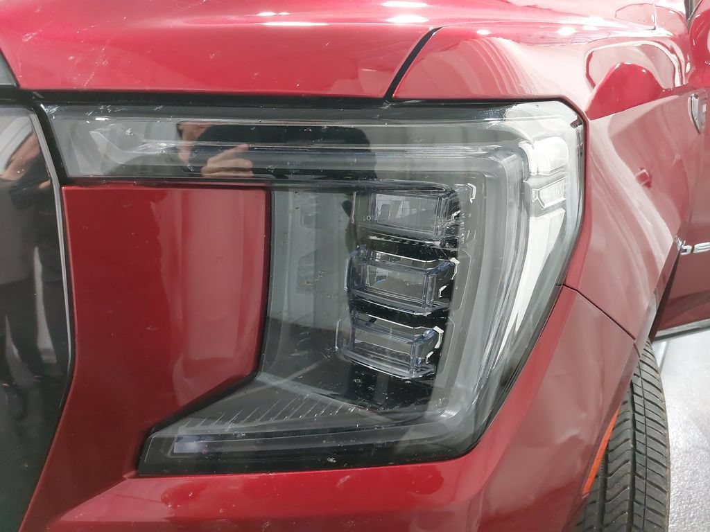 Used 2024 GMC Yukon Denali Ultimate AWD/4WD image 35