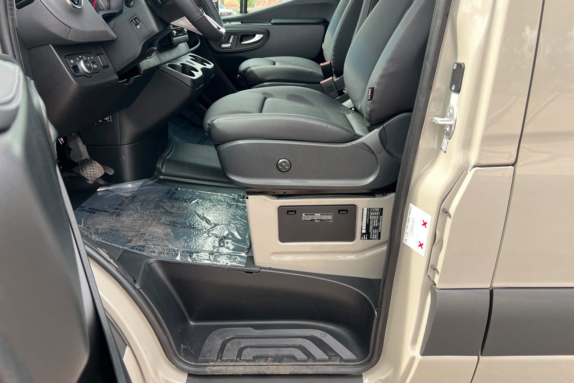 New 2026 Mercedes-Benz Sprinter 2500 image 17