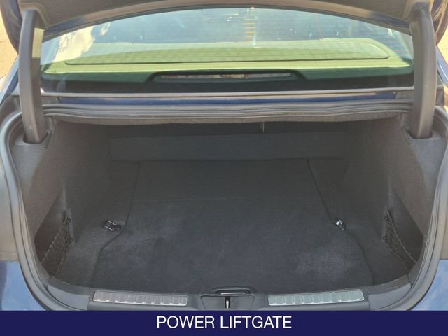 Used 2017 Lincoln Continental Select AWD/4WD image 10