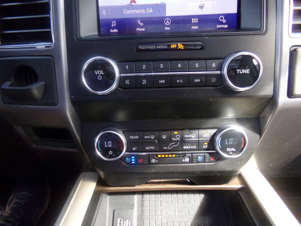Used 2021 Ford Expedition Platinum image 19
