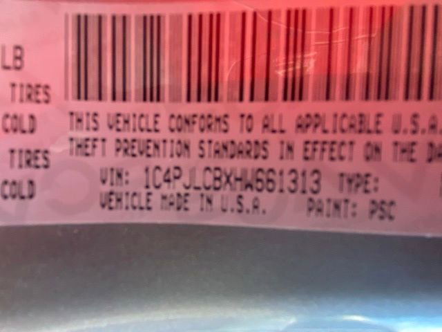 Used 2017 Jeep Cherokee Latitude w/ Comfort & Sound Group image 29