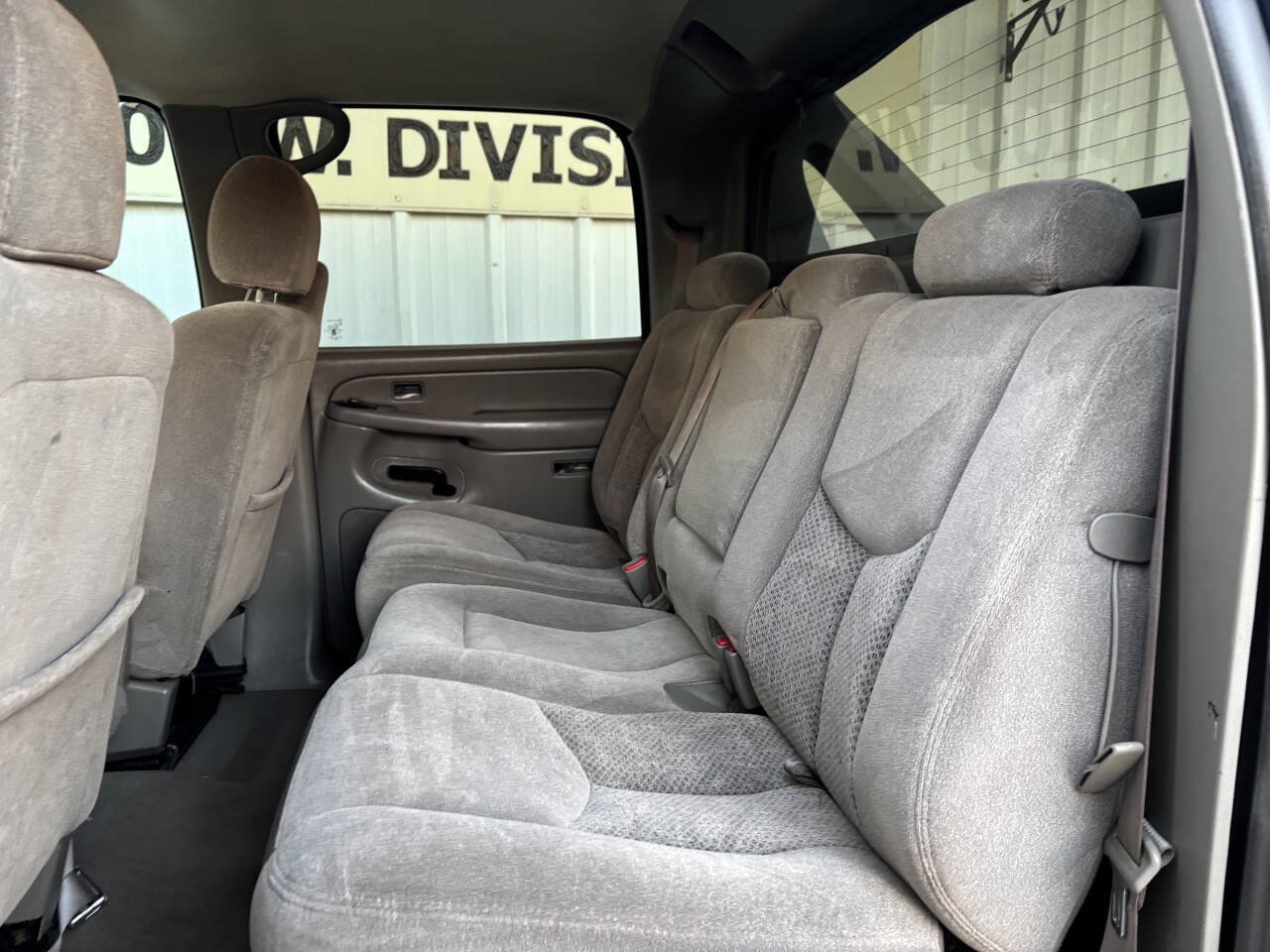 Used 2006 Chevrolet Avalanche Z66 w/ Preferred Equipment Group RWD image 10