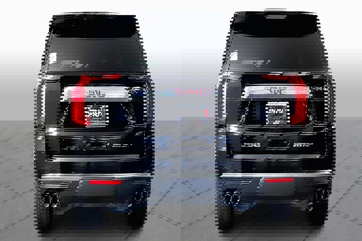 Used 2022 GMC Yukon XL Denali image 4