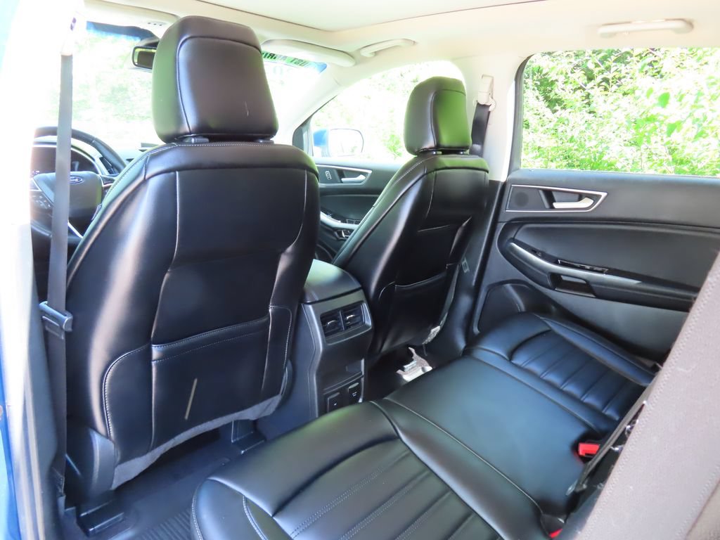 Used 2020 Ford Edge SEL w/ Convenience Package AWD/4WD image 28