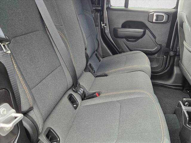 Used 2024 Jeep Gladiator Sport image 19