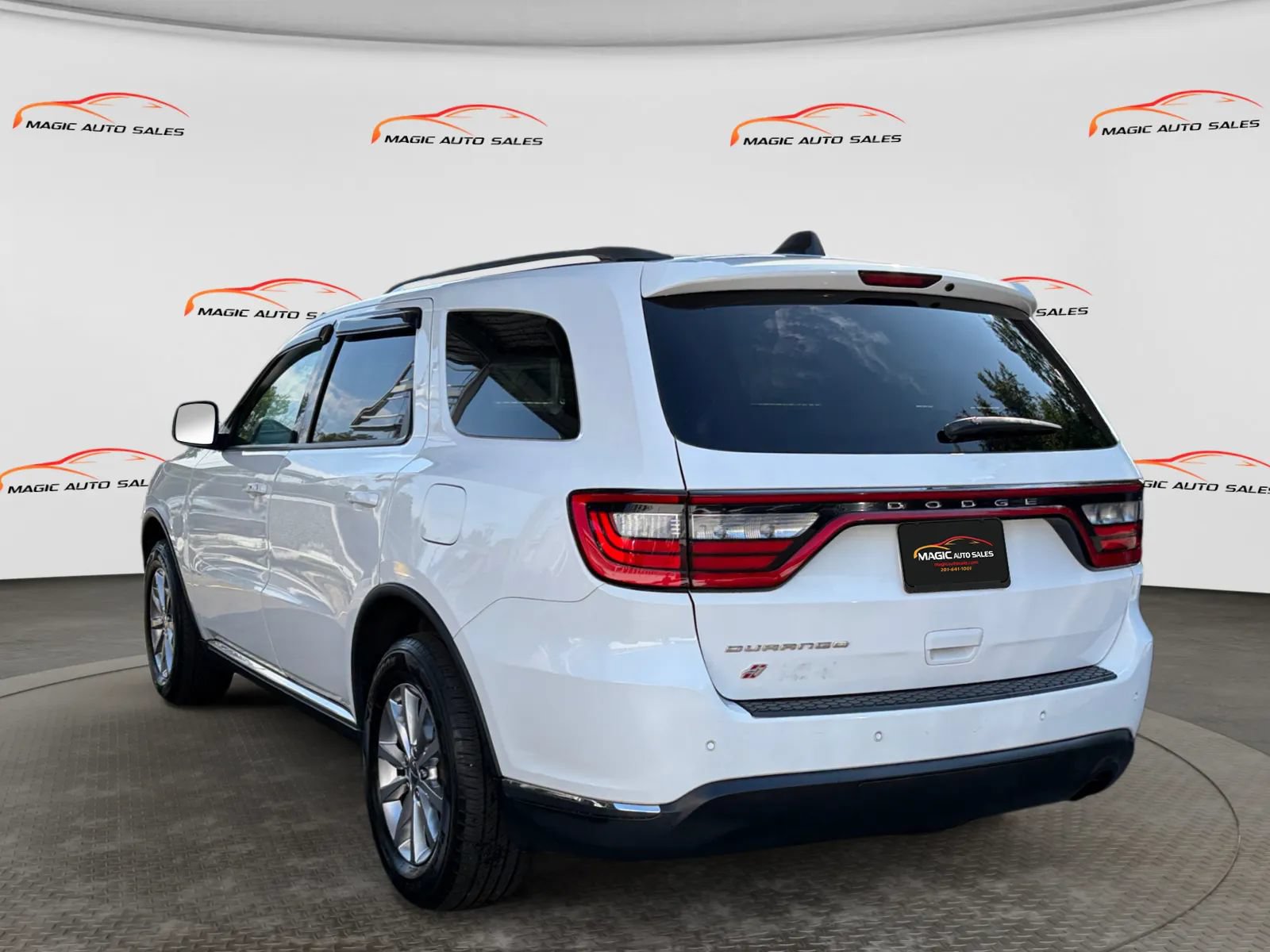 Used 2018 Dodge Durango SXT w/ Quick Order Package 2BB AWD/4WD image 8