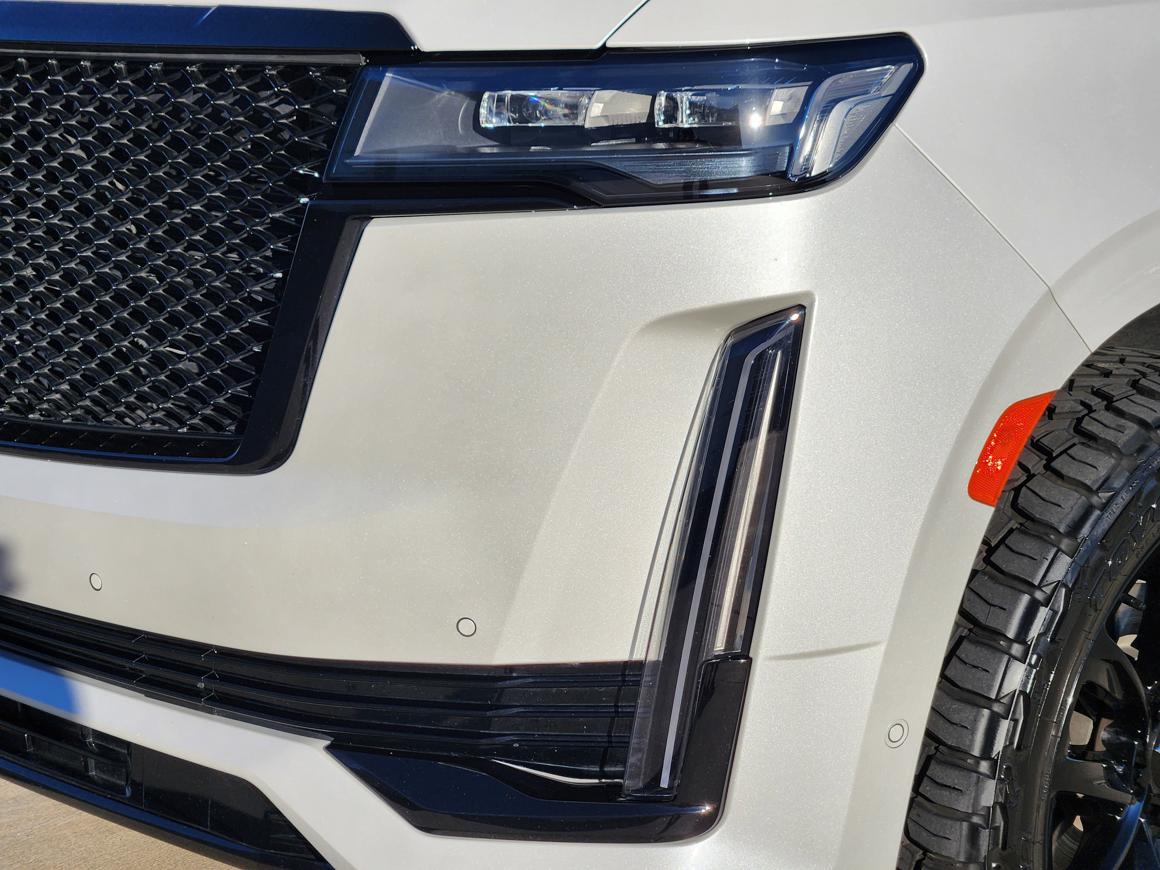 Used 2023 Cadillac Escalade Sport Platinum w/ LPO, ONYX Package image 8