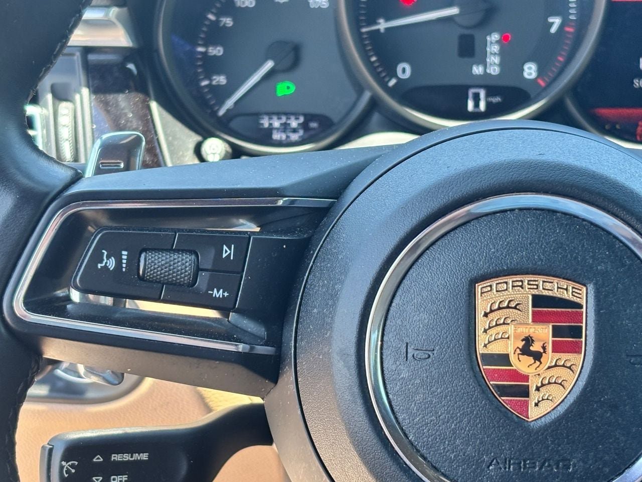 Used 2022 Porsche Macan AWD/4WD image 19