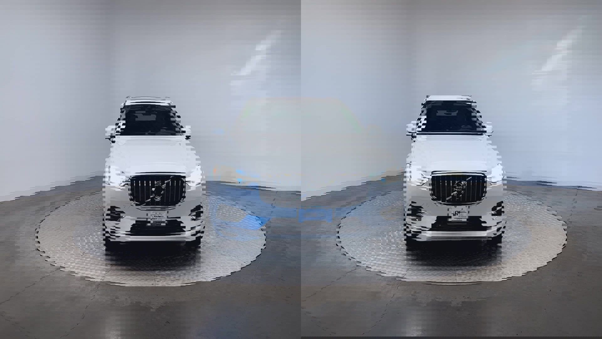 Used 2021 Volvo XC60 T8 Inscription w/ Advanced Package image 3