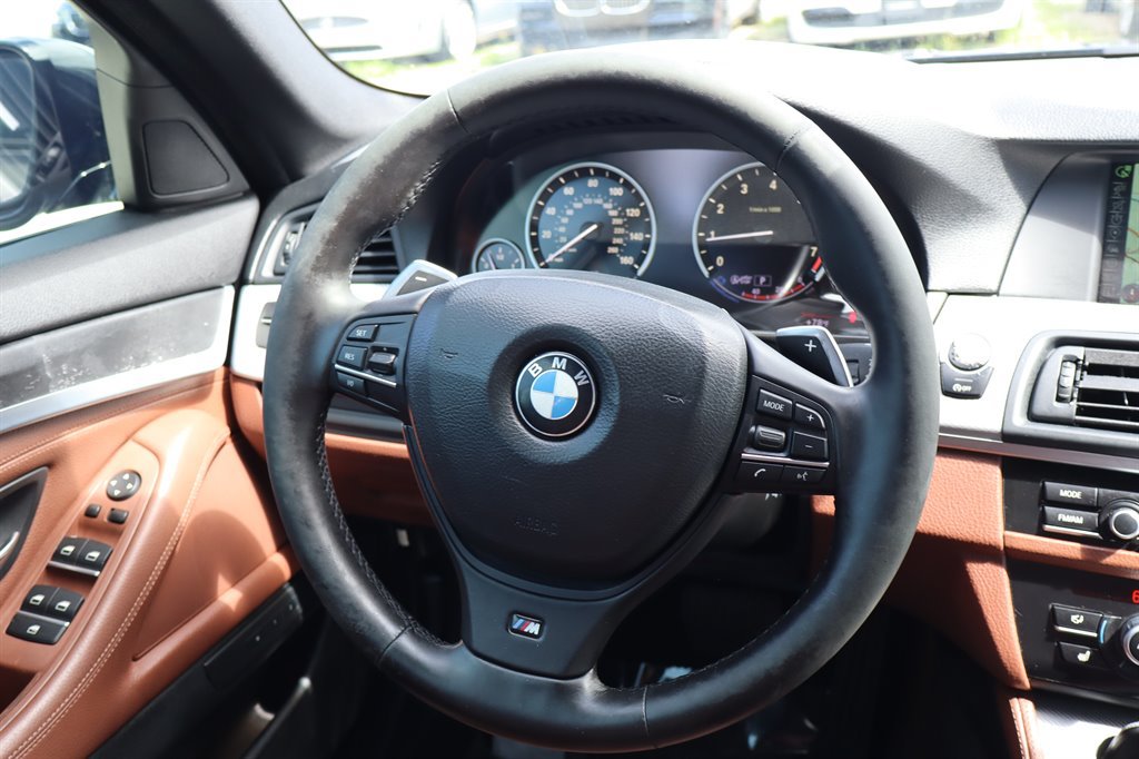 Used 2013 BMW 528i xDrive Sedan AWD/4WD image 18