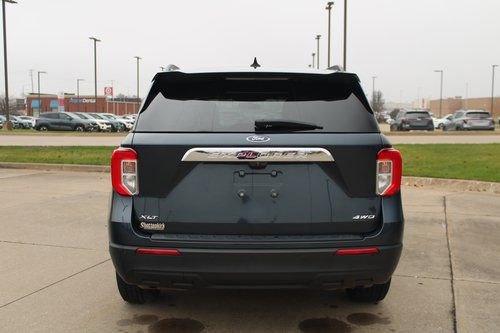 Used 2022 Ford Explorer XLT image 23