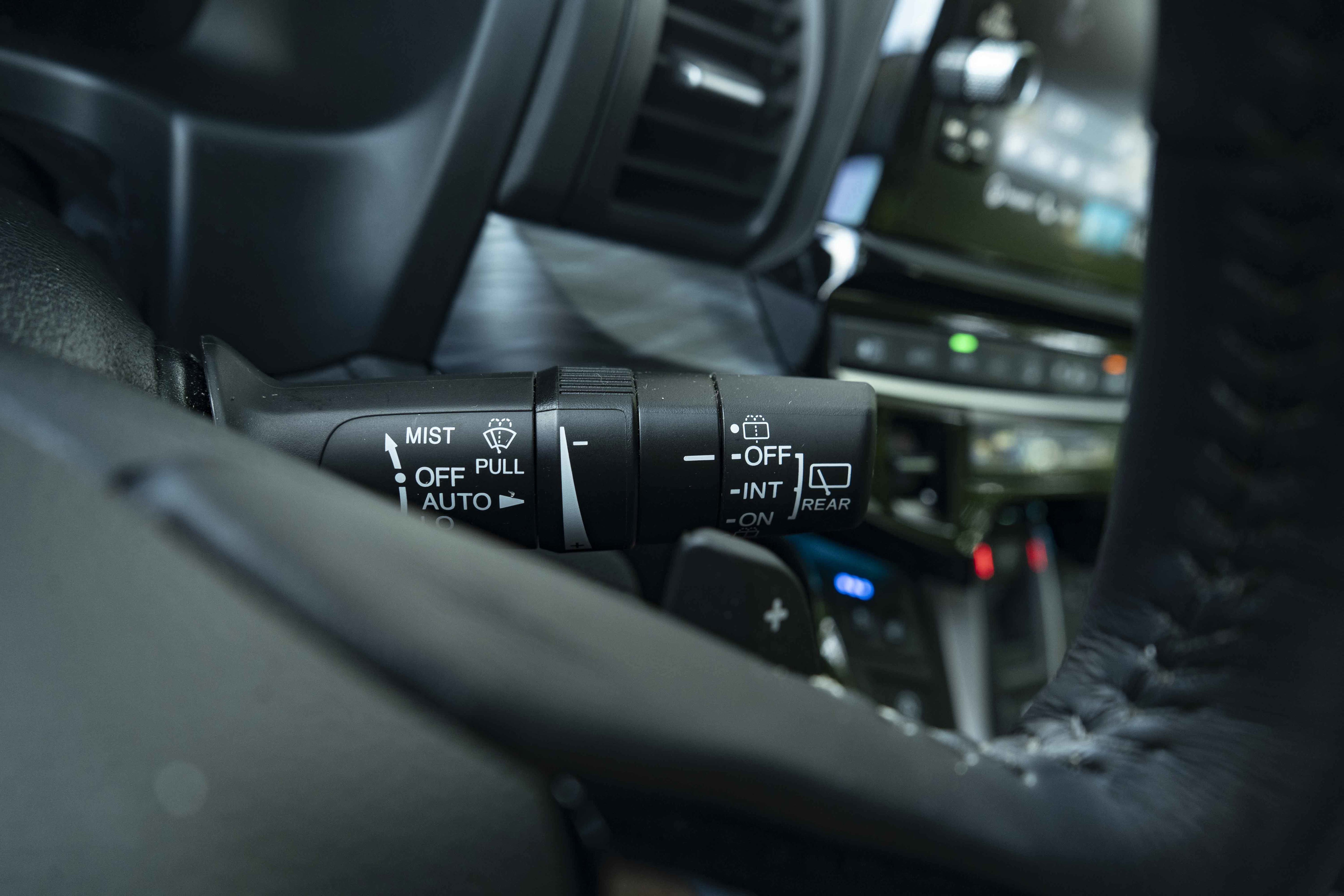 Used 2025 Honda Odyssey Elite image 25