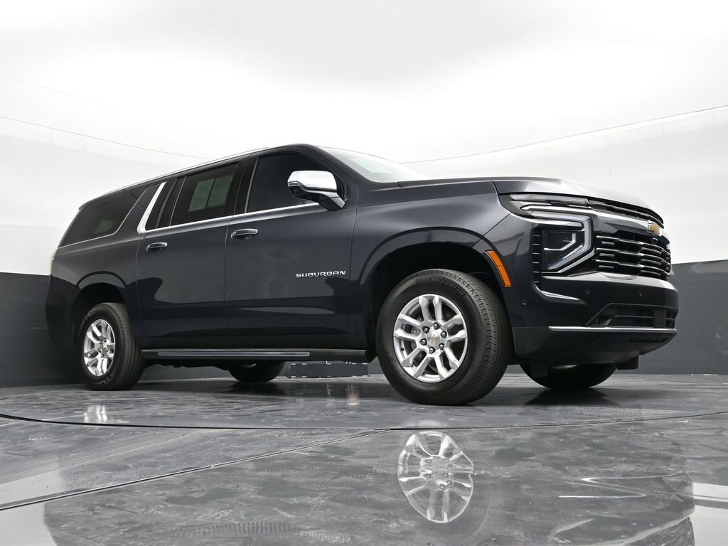 Certified 2025 Chevrolet Suburban Premier image 26