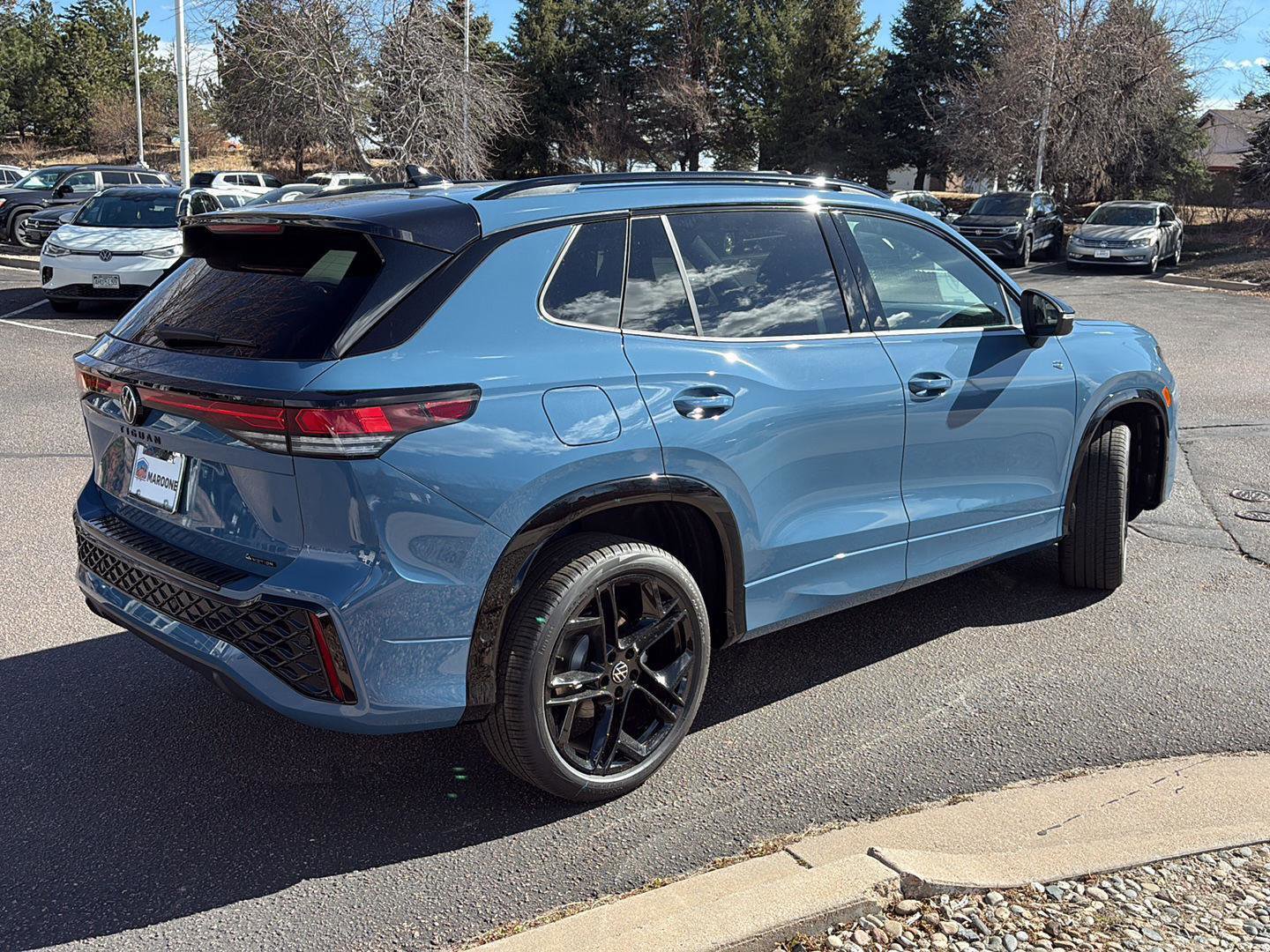 New 2026 Volkswagen Tiguan SE R-Line image 6