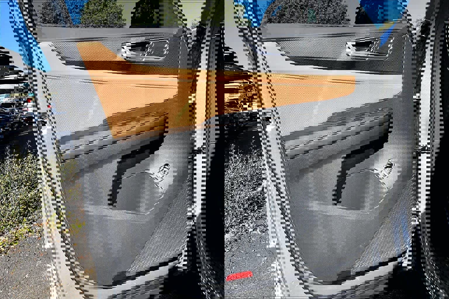 Used 2024 Volkswagen Atlas Cross Sport SEL R-Line image 21