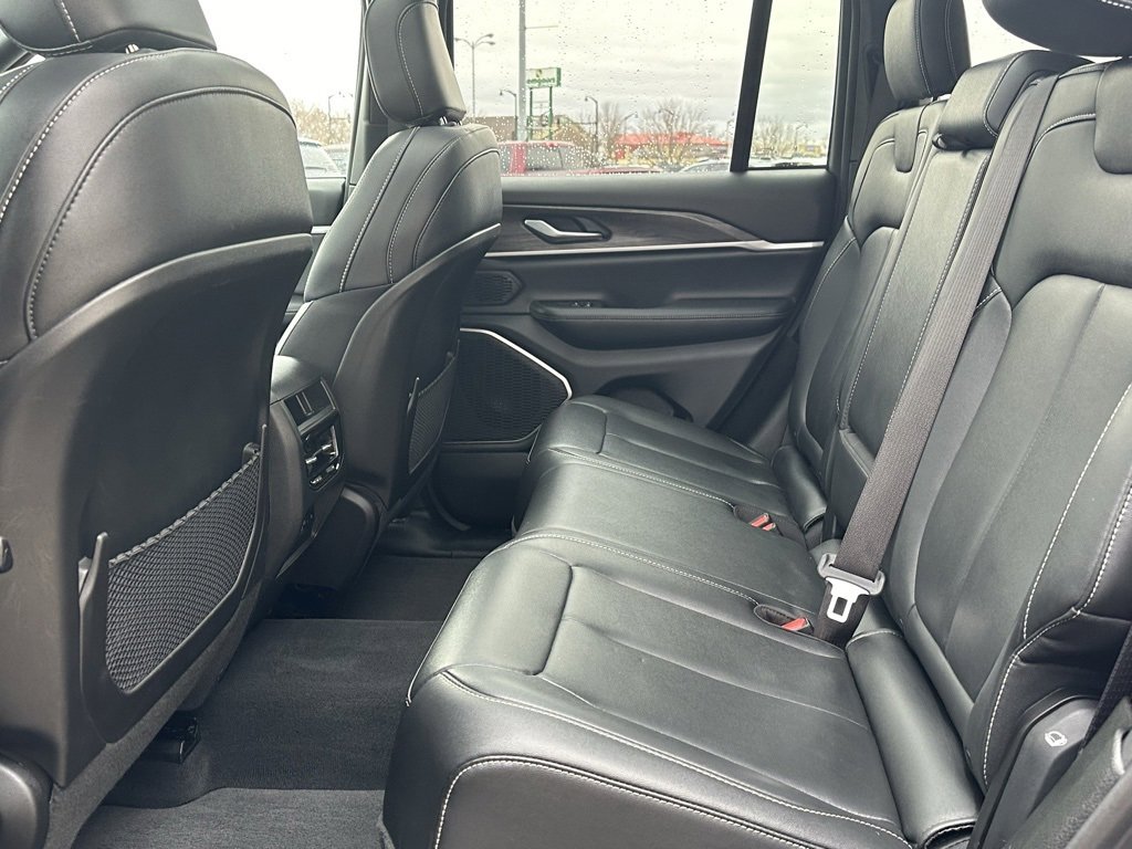 Used 2024 Jeep Grand Cherokee Limited 4xe image 11