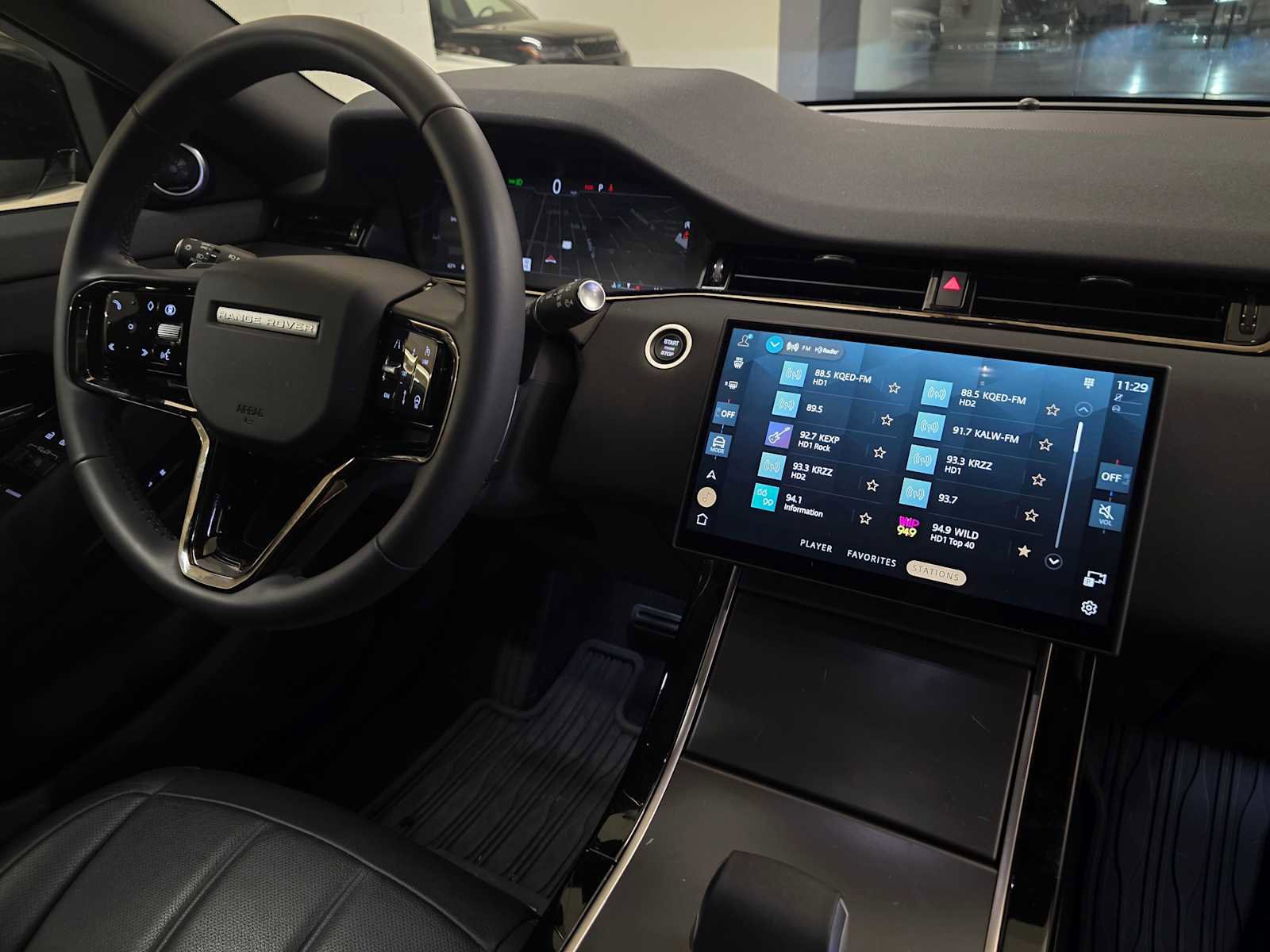 Used 2026 Land Rover Range Rover Evoque S image 10