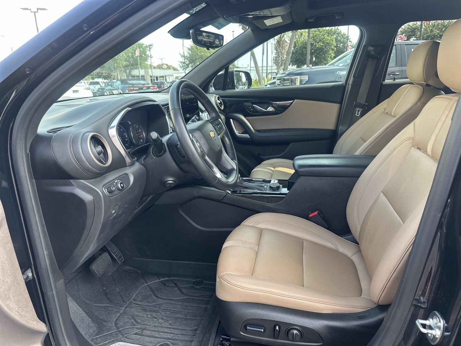 Used 2023 Chevrolet Blazer Premier w/ Driver Confidence II Package FWD image 16