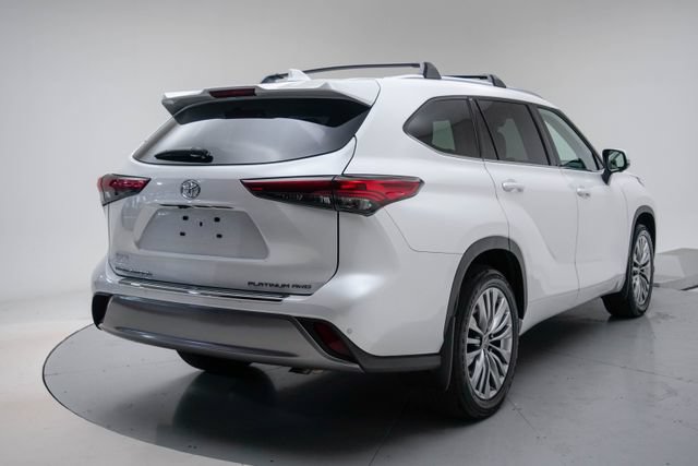 Used 2023 Toyota Highlander Platinum AWD/4WD image 5