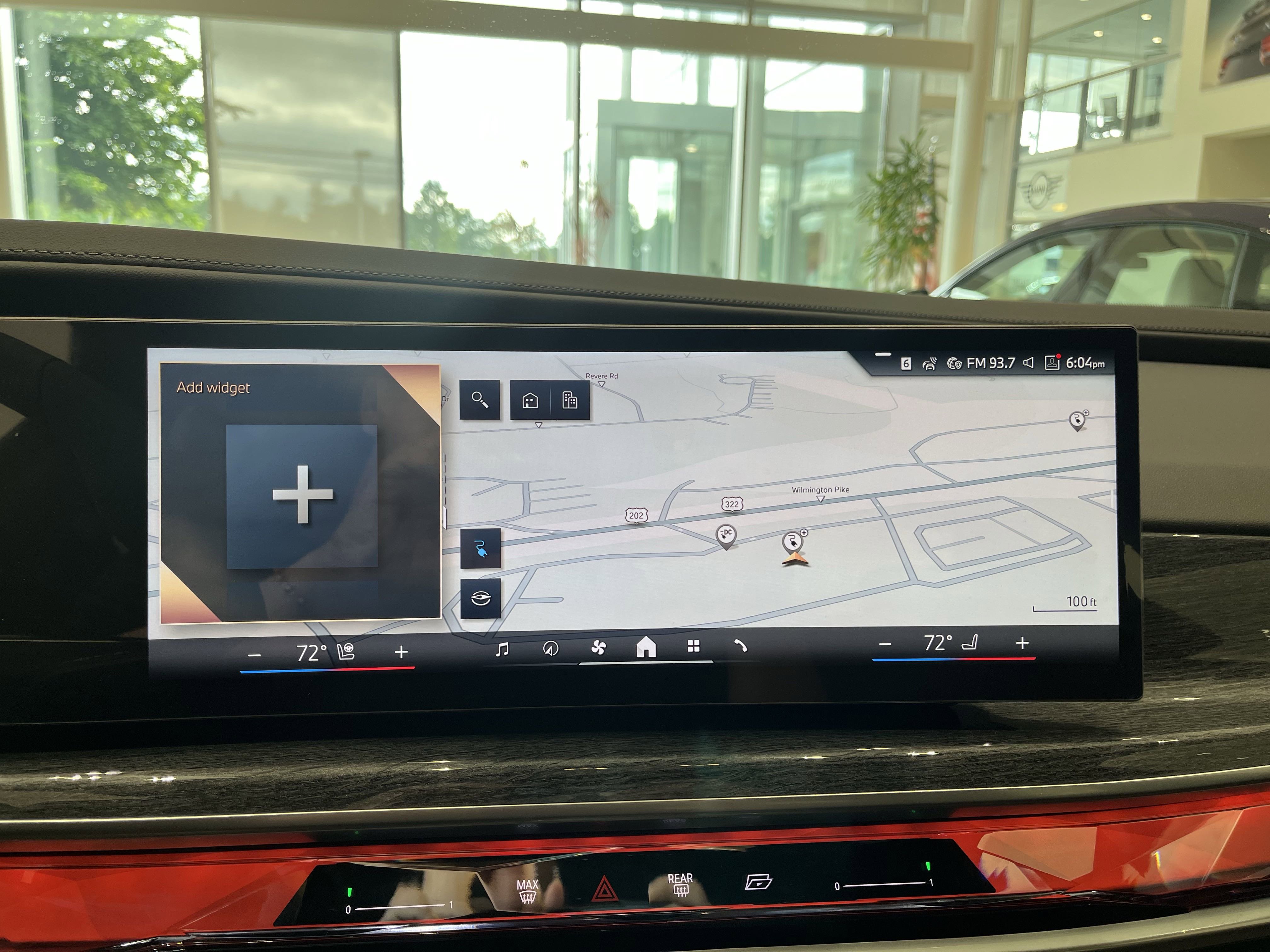 Used 2025 BMW i7 xDrive60 w/ Executive Package image 13