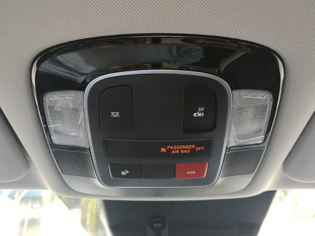 Used 2025 Hyundai Sonata SEL FWD image 22