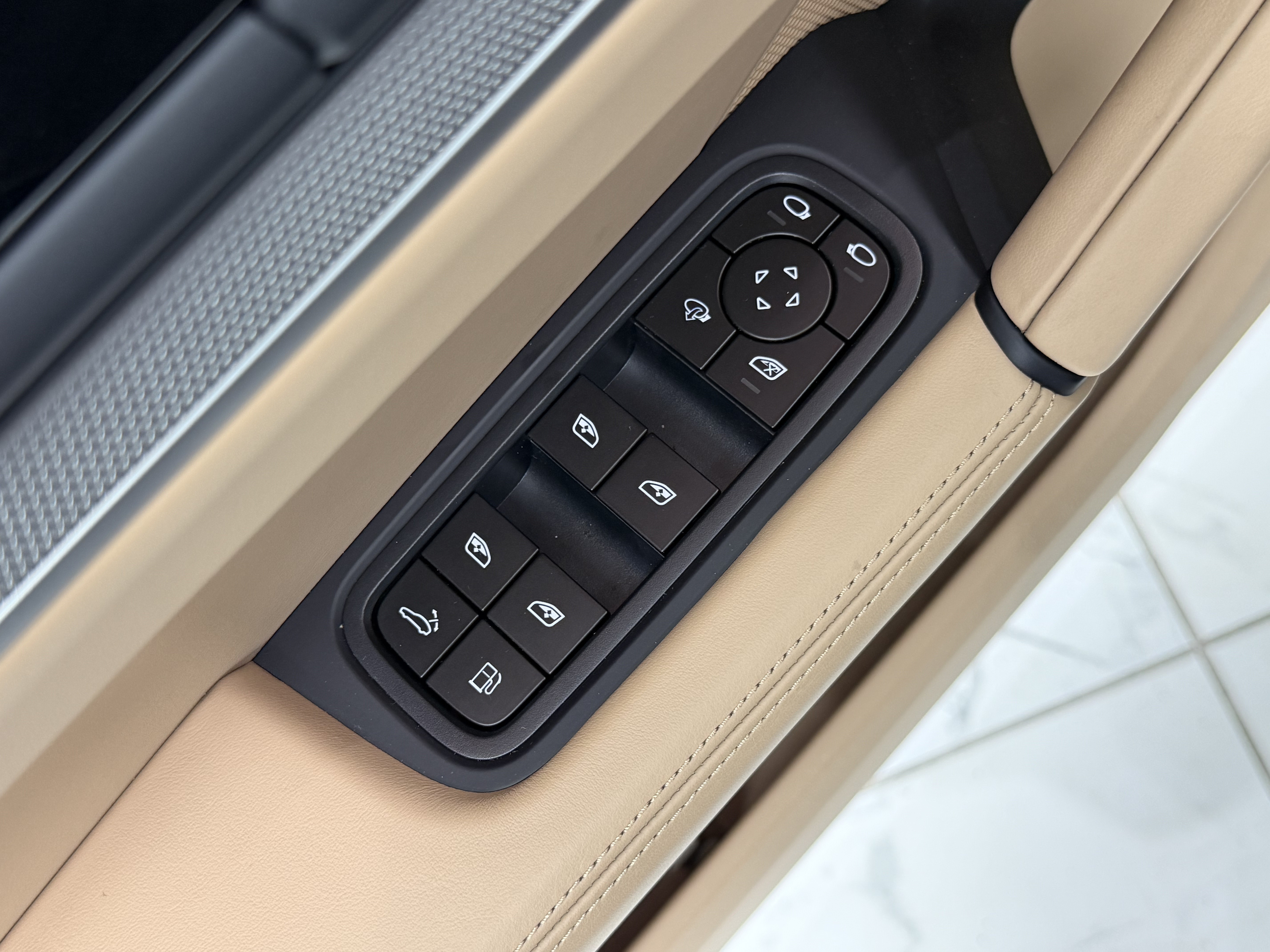Certified 2026 Porsche Cayenne S AWD/4WD image 30