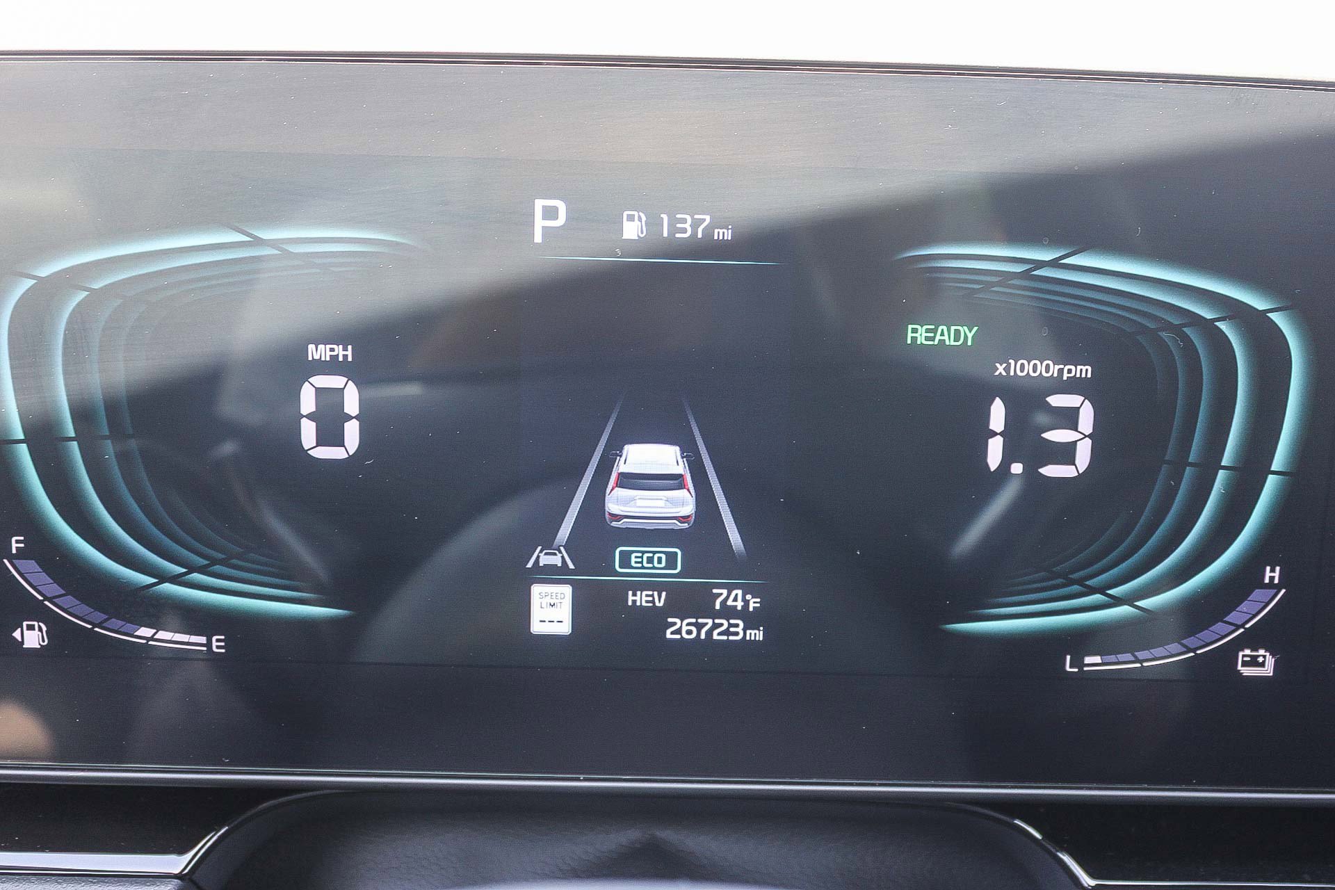Used 2025 Kia Niro LX FWD image 24