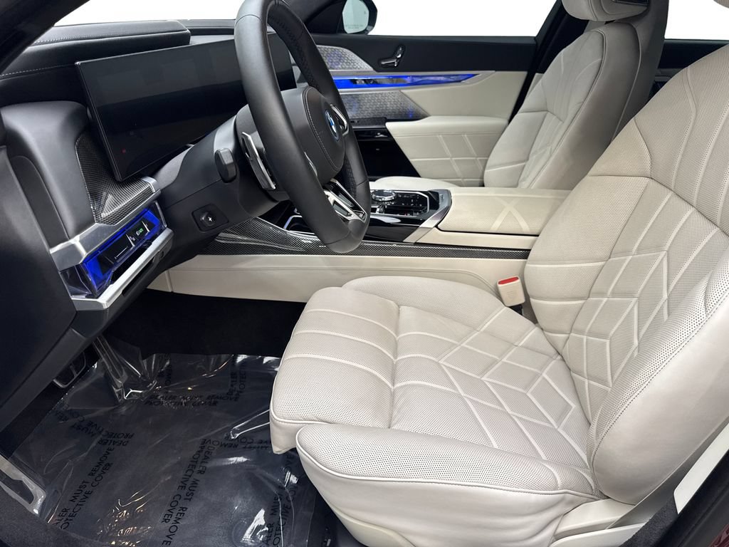 Used 2023 BMW i7 xDrive60 AWD/4WD image 26